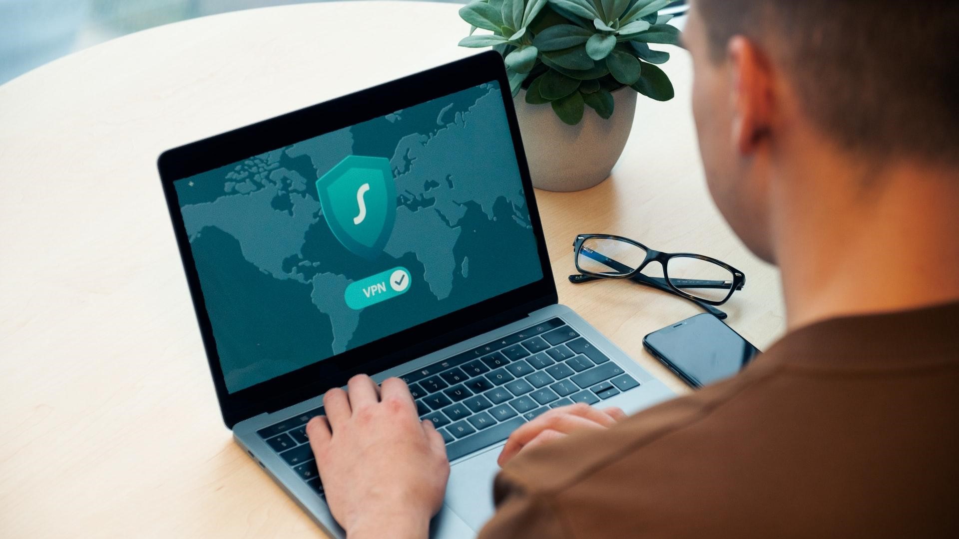 The Benefits of Implementing a Single Sign-On Solution for your Enterprise 2 cc0 pubh